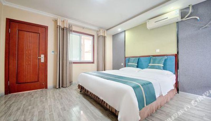 Camera - Meishan Yading Hotel