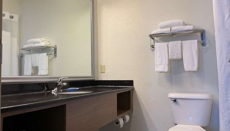 Kamer - Best Western North Attleboro / Providence Beltway