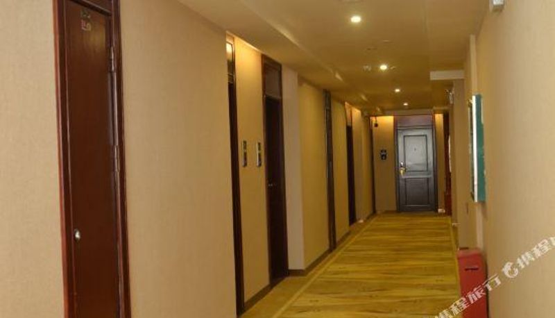 Recepción - Baise Golden Womie Hotel