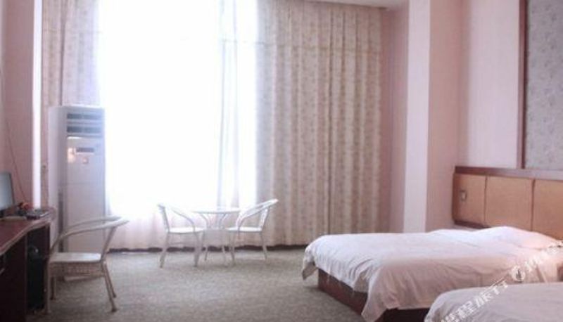 Zimmer - Baise Huangfu Hotel