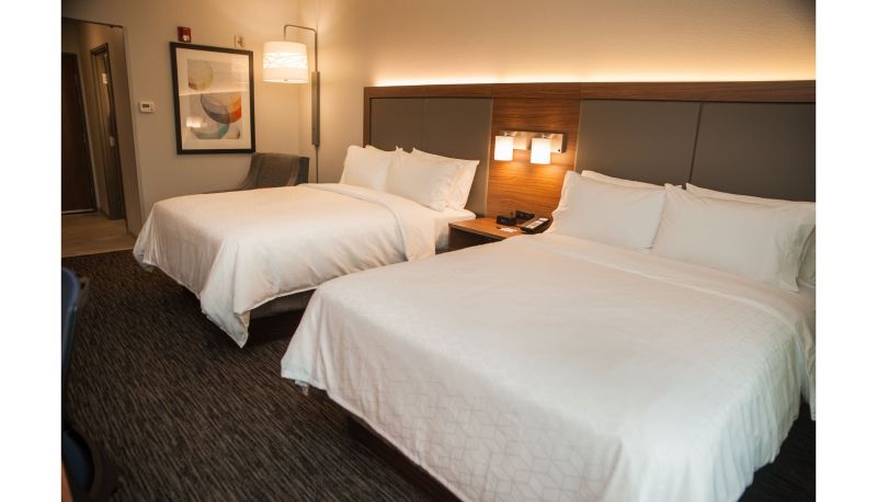 Room - Holiday Inn Express & Suites NORFOLK by IHG