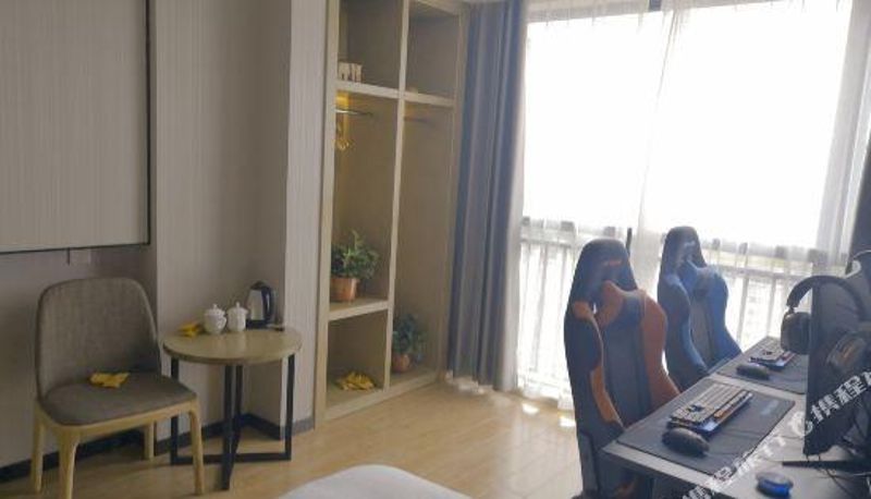 Camera business - Yiyang Lugu Lake Hotel