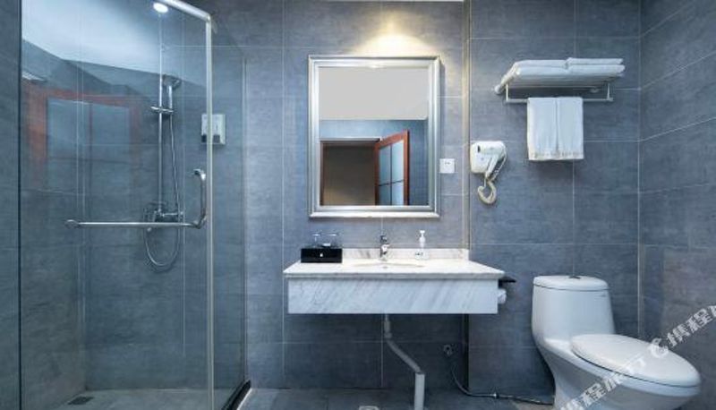 Zimmer - Newson Fashion Hotel (Jingmen Vocational College Wanda Plaza Branch)