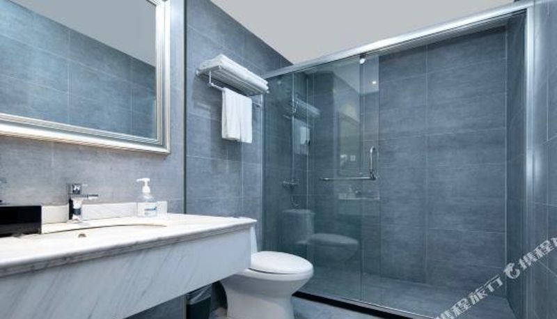 Camera - Newson Fashion Hotel (Jingmen Vocational College Wanda Plaza Branch)