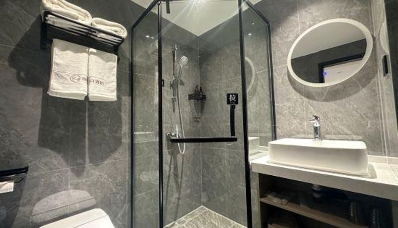 Zimmer - Manyue Hotel (Jingmen Milling Door Wanda Plaza Sports and Culture Center)