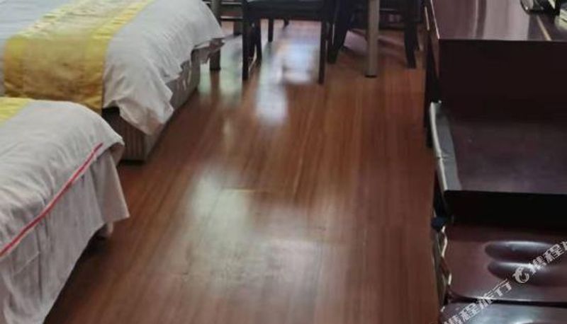 Camera - Yuquanshan Hotel