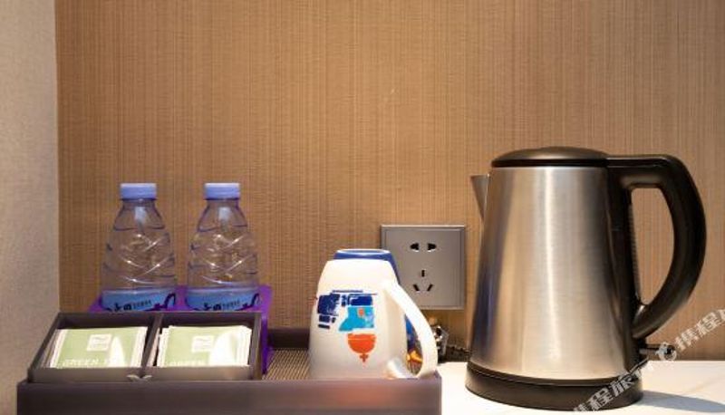Camera - Yeste Hotel (Yulin Qingning Road)