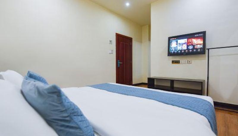 Camera - Yuefeng Business Hotel