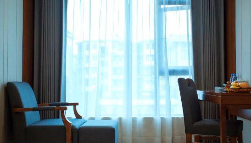 Zimmer - Jishou second quarter Holiday Hotel