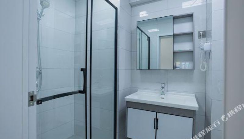 Zimmer mit Meerblick - Lanhaiyihao View Cinema Apartment (China Resources Vientiane Store)