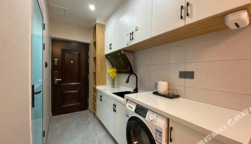 Zimmer - Lanhaiyihao View Cinema Apartment (China Resources Vientiane Store)