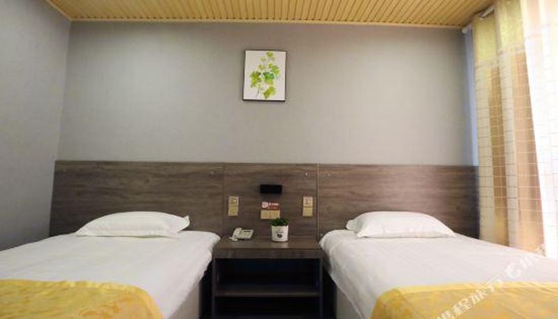 Habitación - Ruibo Yun Hotel (Rizhao Yunhai Road RT-Mart Store)