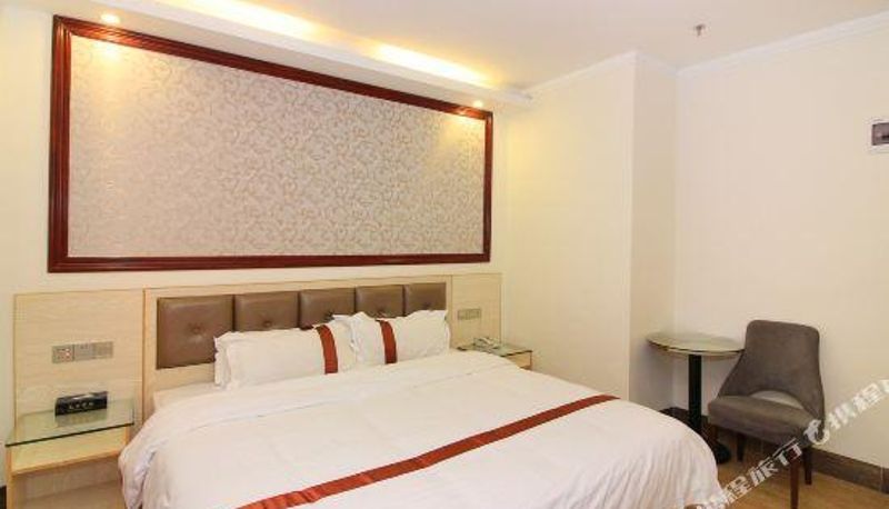 Camera - Yangchun Yangrun Business Hotel Donghu Plaza
