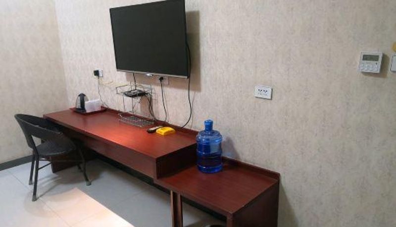 Zimmer - Jiaozuo Love Hotel