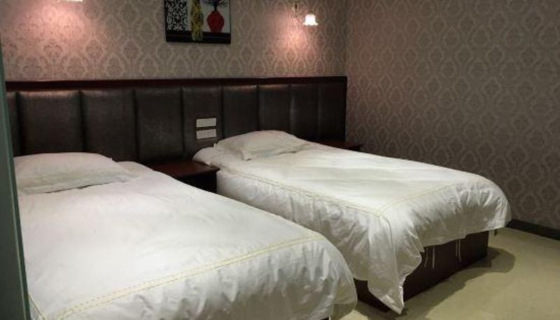 Zimmer - Jiaozuo Love Hotel