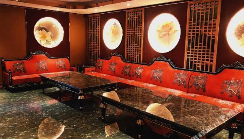 Interior view - Luohe Tangsheng Hot Spring Hotel (Heshang Street Ancient Town)