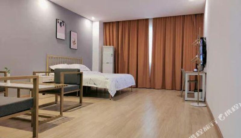 Camera business - Yinghua Express Hotel