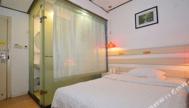 Camera - Yinghua Express Hotel