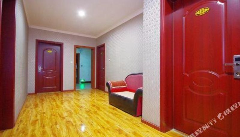 Vista interior - Jiangyou Rongsheng Business Hotel