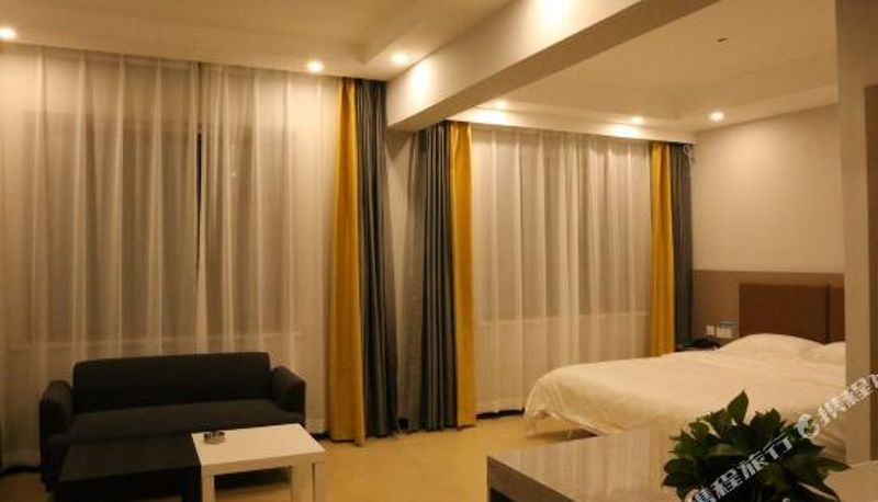 Camera - Home Chain Hotel (Yiyuan Branch)