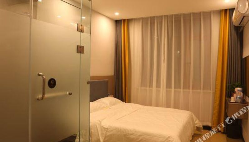 Camera - Home Chain Hotel (Yiyuan Branch)