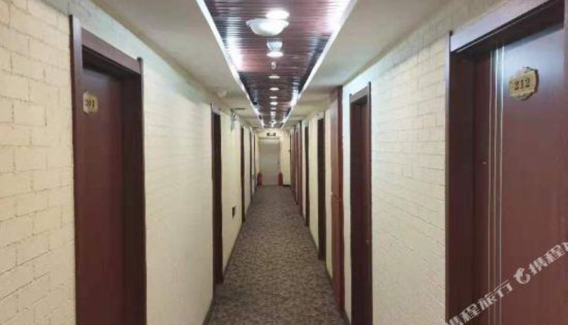 Rezeption - Aidu Express Hotel (Shengli Road Railway Station)