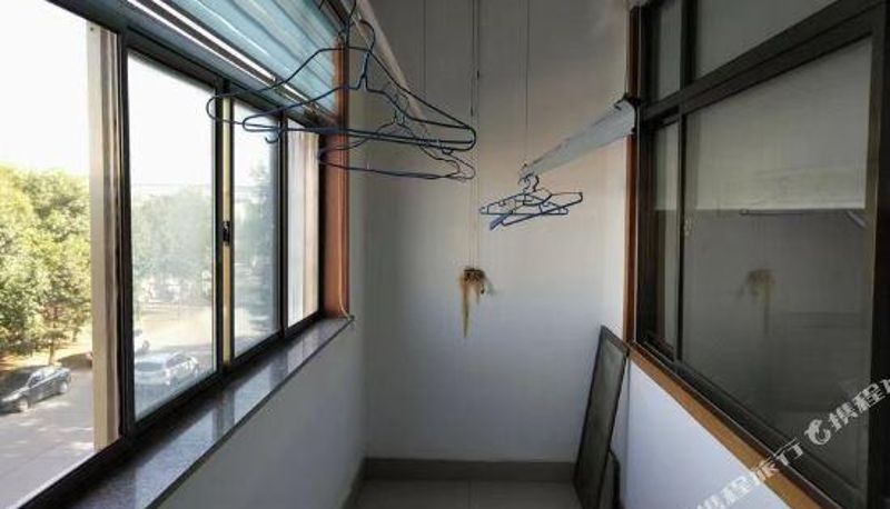 Camera - Kaiyuan Business Room
