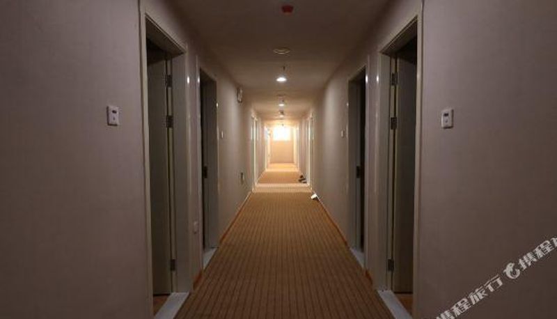 Vista interior - Shangkeyou Chain Hotel (Haiyang Jindu Department Store)