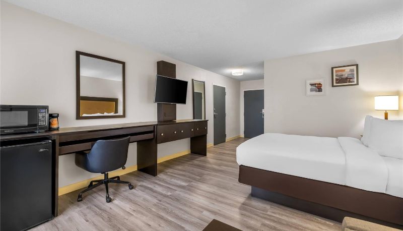 Camera - Quality Inn Brewerton - Syracuse Oneida Lake Area