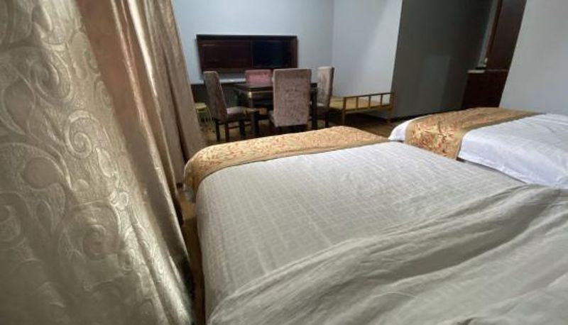 Pokój z widokiem na góry - Jinghui Business Hotel