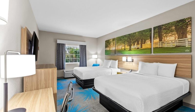 Standardrum - Days Inn & Suites by Wyndham Union City