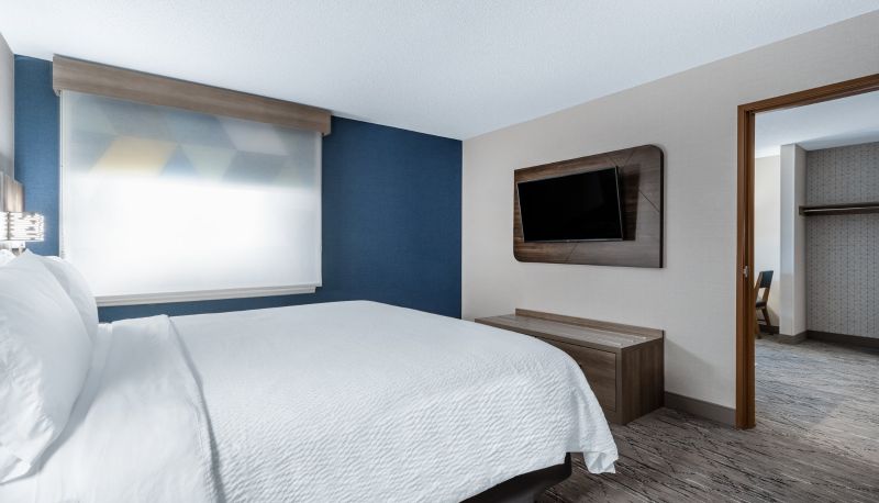 Camera - Holiday Inn Express & Suites ST. PAUL NE (VADNAIS HEIGHTS) by IHG