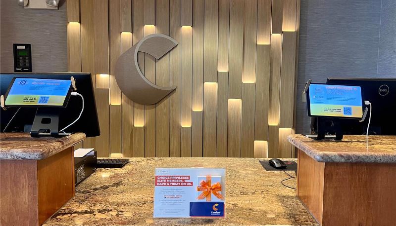Lobby - Comfort Inn & Suites Boulder