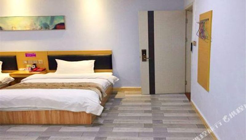 Camera business - Yushu 8 Premium Hotel