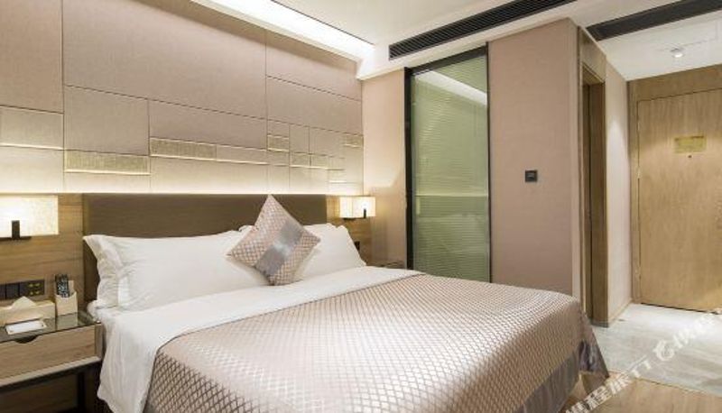 Camera - Morning Hotel (Yongzhou Lingling)