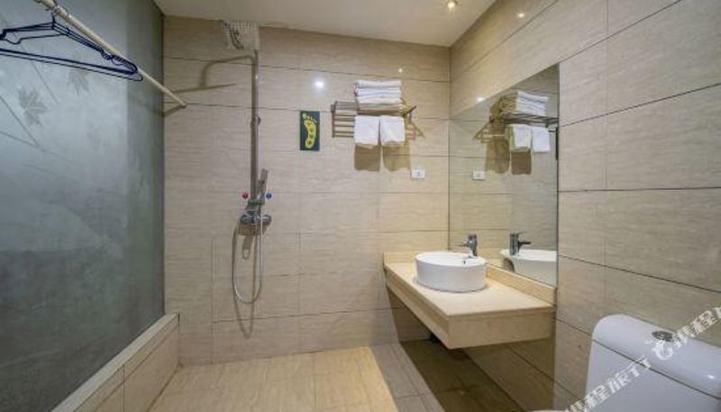 Camera - Yongzhou Xiangzhang Hotel
