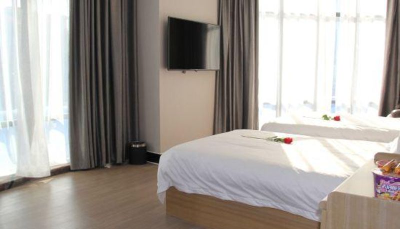 Widok wnętrza - Leshang Hotel (Gongyi Shuben Road Anle Street)