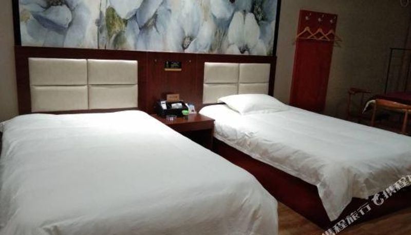 Zimmer - Xinfeng Qianxiang Hotel