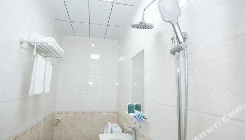 Zimmer - Fengsheng Yueya Hotel (Xinfeng Xihe North Road Branch)
