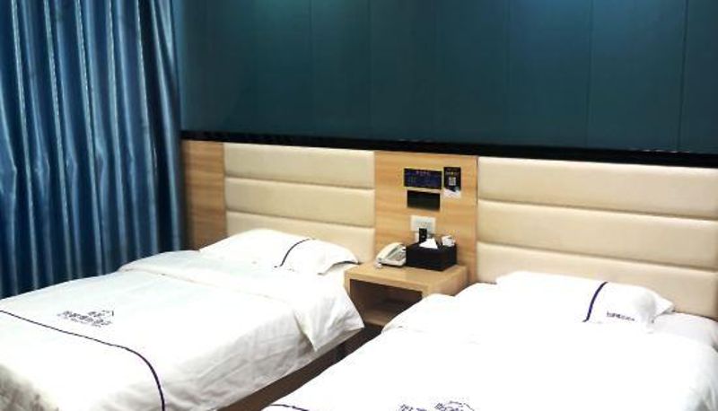 Camera - Yijia Hotel (Ji'an Second Middle School Pedestrian Street Branch)