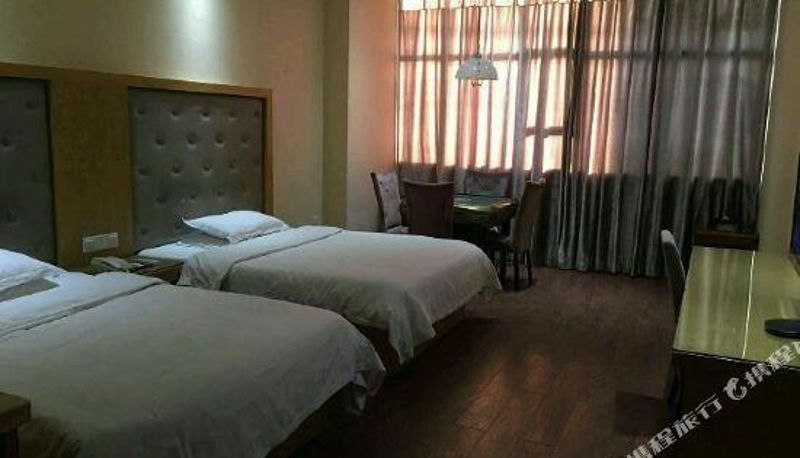Camera business - Gelin Zhidu Hostel