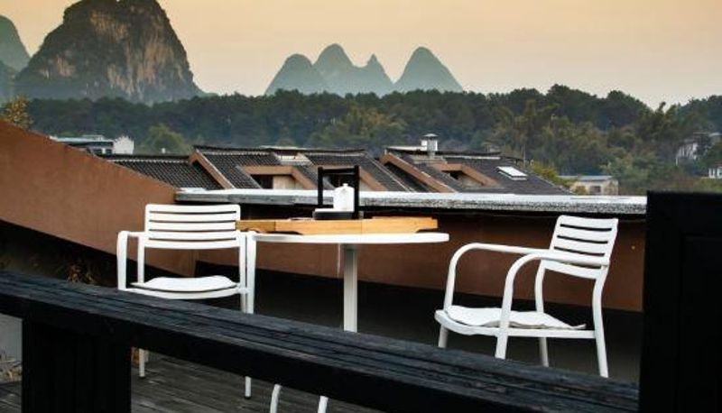 Pokój z balkonem - Shanzhige Light Luxury Holiday Hotel (Yangshuo West Street)