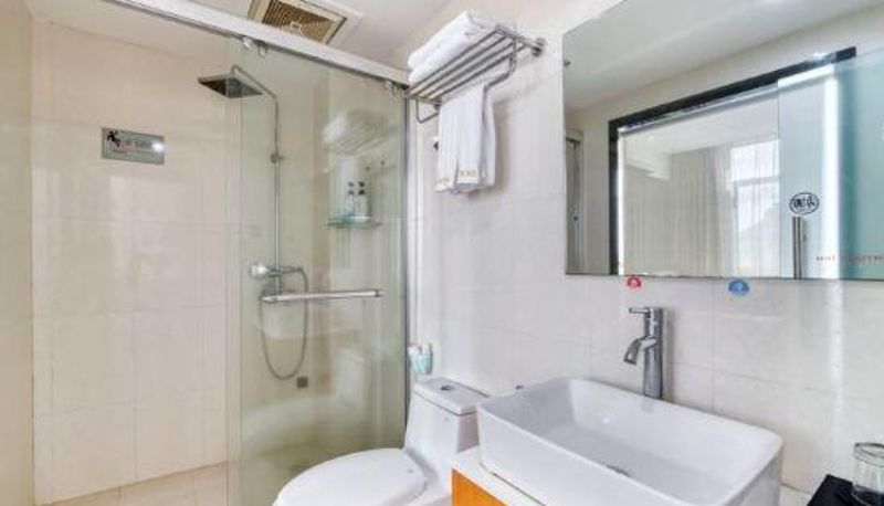 Camera business - Langqiao Theme Hotel (Arts and Crafts City Store)