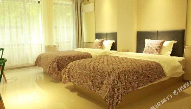 Habitación corporativa - Yibin Liangpin Hotel (Rongcheng High-speed Railway Store)