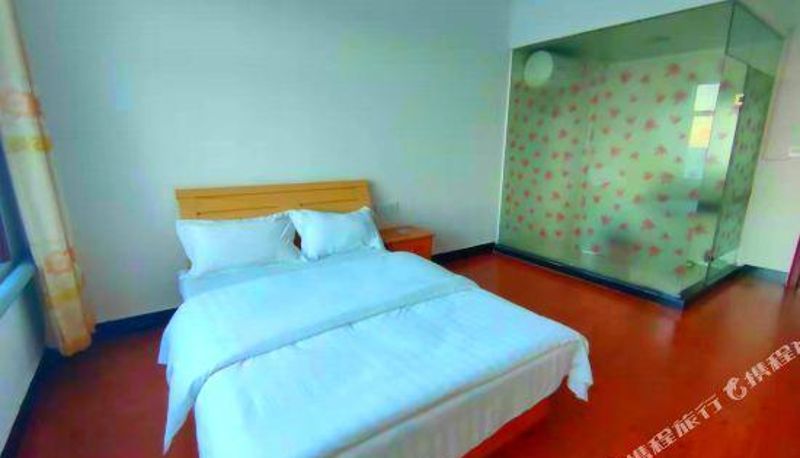 Kamer - Metal Hotel