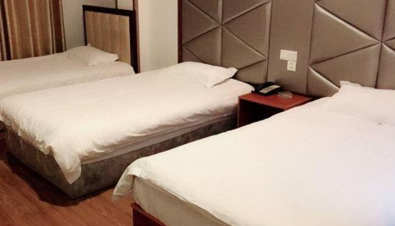 Zimmer - Qidong Lingying Business Hotel