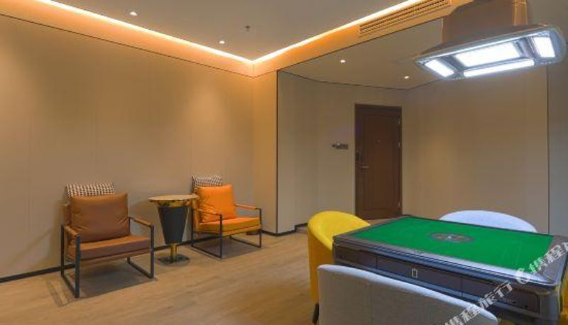 Vista interna - Muyun Hotel (Heyuan Vocational and Technical School Store)