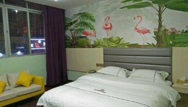 Camera - Heyuan Holiday Business Hotel