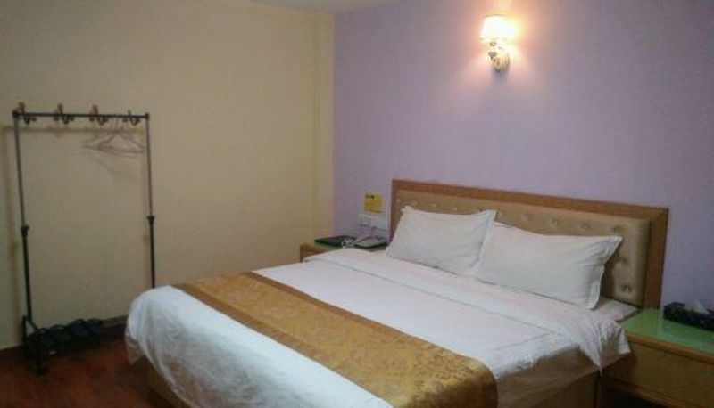 Camera - Xinglong Business Hotel