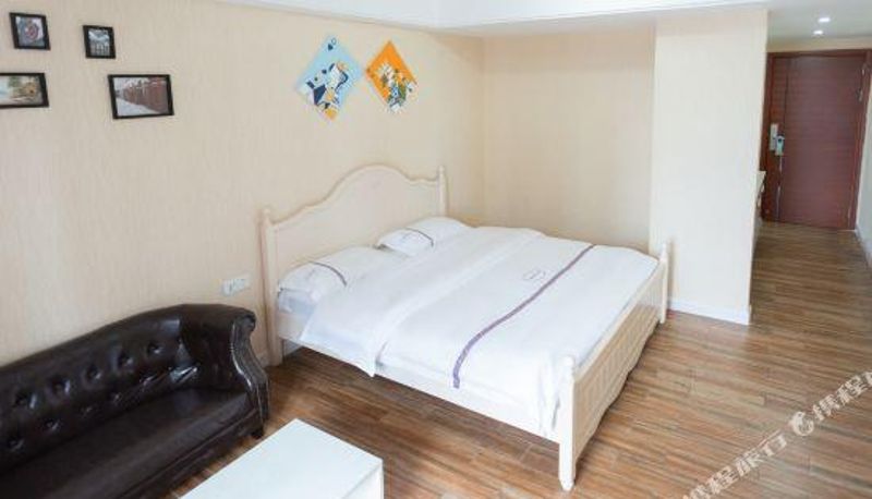 Camera business - Hotel Eden apartment